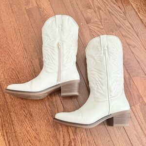 Only worn once! Steve Madden Cream Heeled Boots